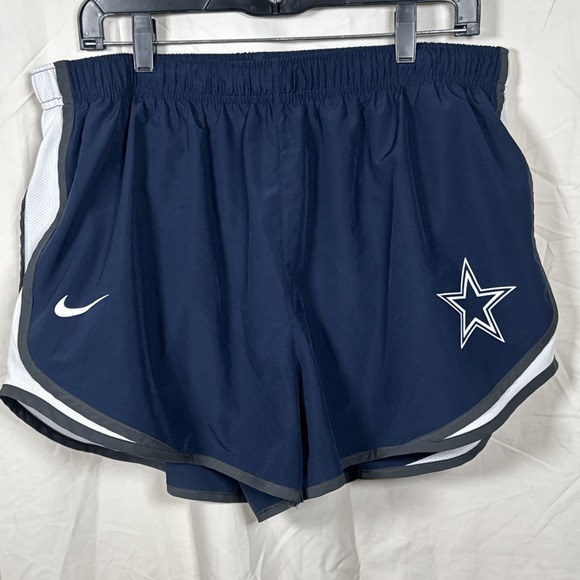 Dallas Cowboys NFL Woman's  Nike dry fit athletic Dri Fit  shorts size 1X - Picture 2 of 9
